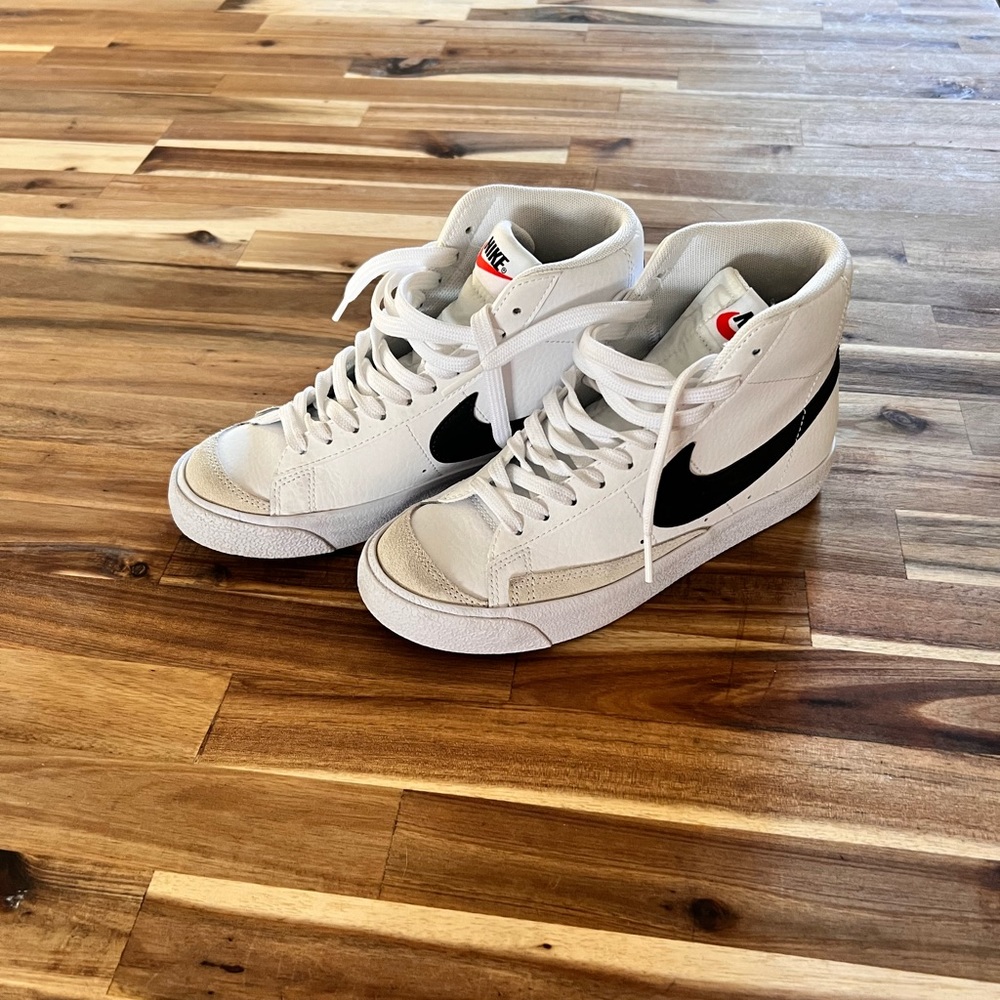 Nike Blazer Mid ‘77